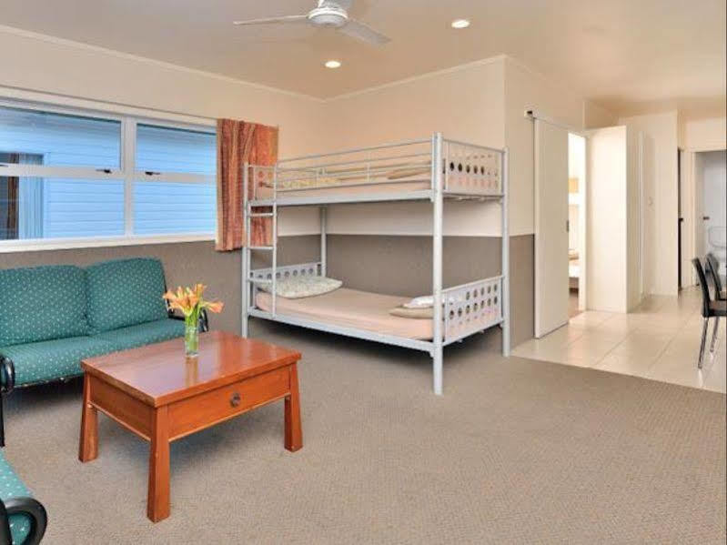 Auckland Northshore Motels & Holiday Park Extérieur photo